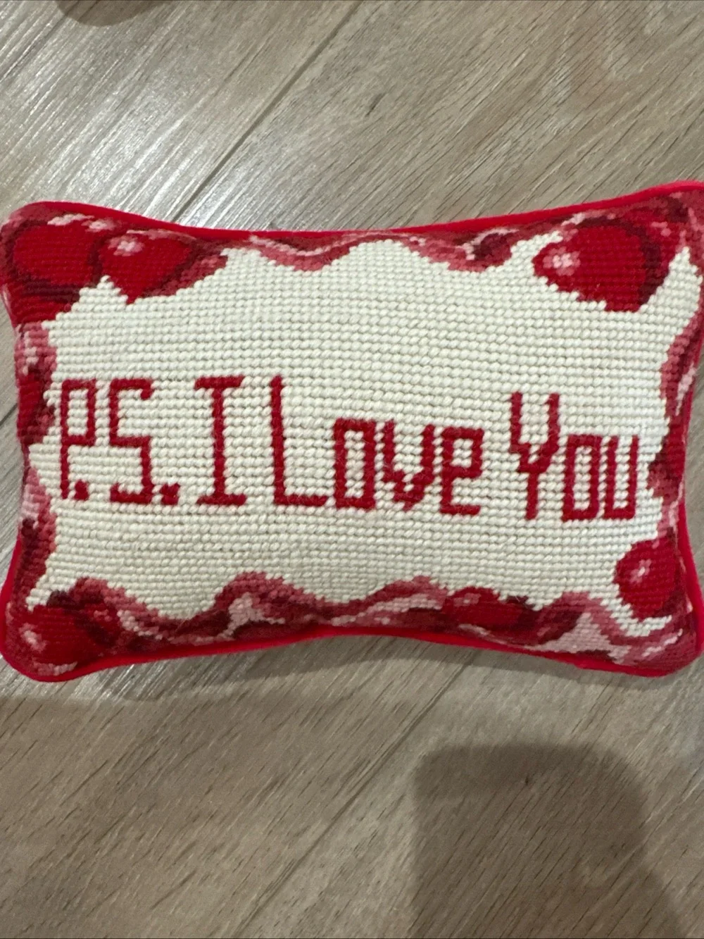 Vtg 80s 90s Needlepoint Valentine Throw Pillows Red Velvet Back 9x6